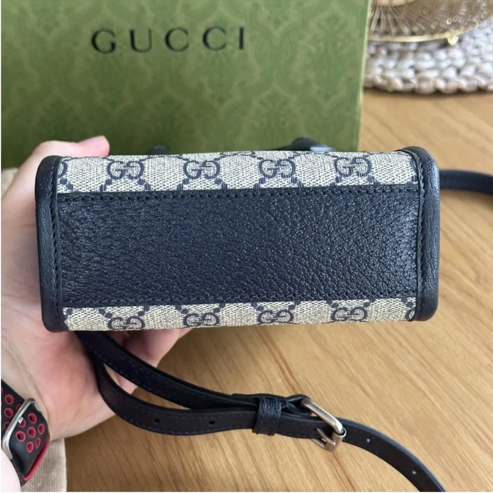 Gucci Bag - Picture 4 of 9